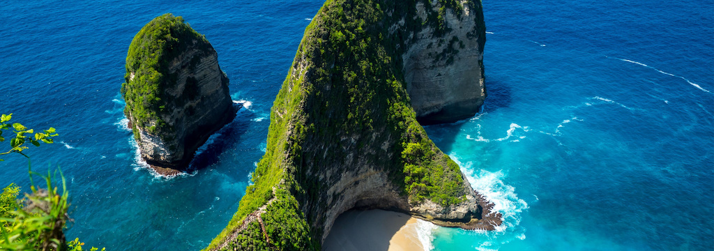 Top Island Destinations To Visit This Summer | TravelTank Blog