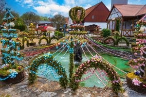 How Different Countries Celebrate Easter | TravelTank Blog | Search