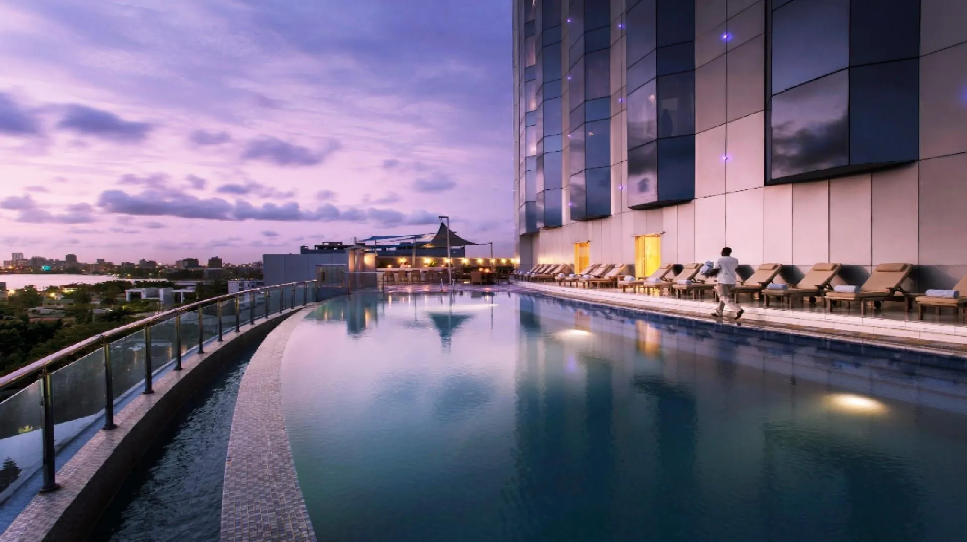 Lagos Continental Hotel. A 5 Star Hotel in Lagos