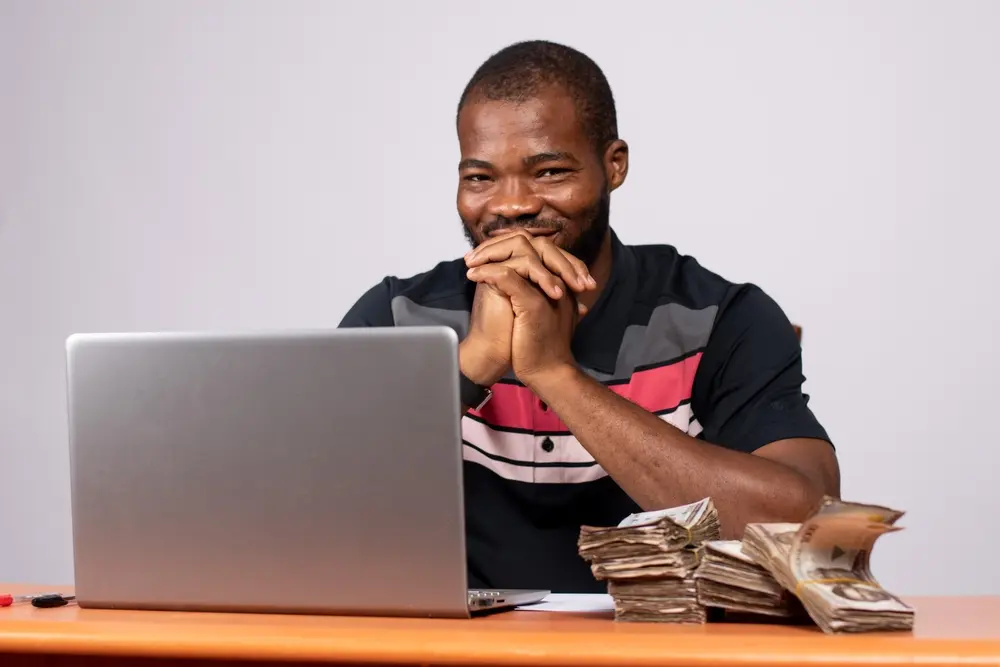 A Nigerian Travel Agent earning money Online